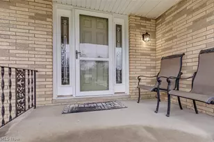 10152 Lynn Dr, North Royalton, OH 44133 - Photo 3