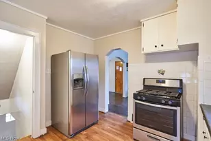 1153 Lily St, Akron, OH 44301 - Photo 17