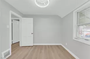 7814 Bertha Ave, Parma, OH 44129 - Photo 15