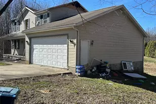 1981 Rolling Meadows Ln, Akron, OH 44312 - Photo 7