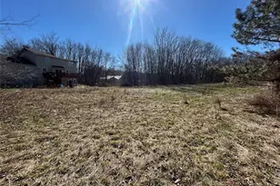 1981 Rolling Meadows Ln, Akron, OH 44312 - Photo 3