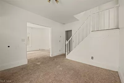 1474 Winchester Avenue, Oakwood, OH 44107 - Photo 5