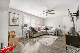 19830 Monterey Ave, Euclid, OH 44119 - Photo 11