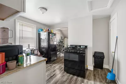 19830 Monterey Avenue, Euclid, OH 44119 - Photo 13