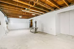 19830 Monterey Ave, Euclid, OH 44119 - Photo 17