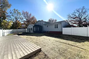 7610 Royal Ridge Dr, Parma, OH 44129 - Photo 19