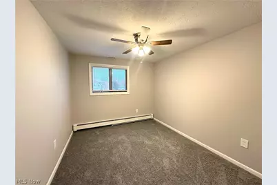 7610 Royal Ridge Drive, Parma, OH 44129 - Photo 9