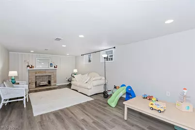 16237 Forest Hills Boulevard, Cleveland Heights, OH 44112 - Photo 31