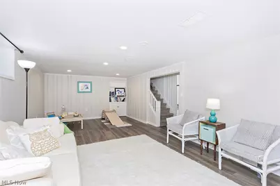 16237 Forest Hills Boulevard, Cleveland Heights, OH 44112 - Photo 33