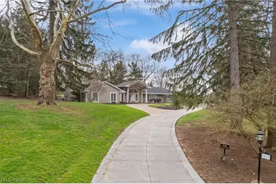 2520 Glenmont Road NW, Canton, OH 44708 - Photo 3