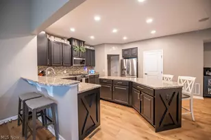 7674 Knollridge Ave NE, Canton, OH 44721 - Photo 11