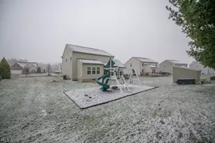 7674 Knollridge Ave NE, Canton, OH 44721 - Photo 45