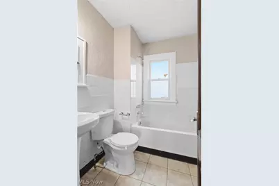 12812 Parkhill Avenue, Loveland, OH 44120 - Photo 23