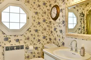 641 Fairway Dr NE, Warren, OH 44483 - Photo 31