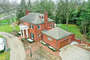 641 Fairway Dr NE, Warren, OH 44483 - Photo 3