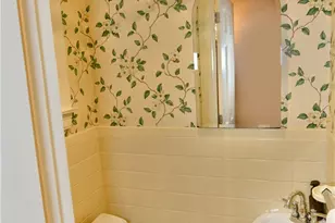 641 Fairway Dr NE, Warren, OH 44483 - Photo 19