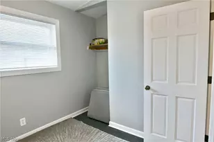 2401 Stewart Dr NW, Warren, OH 44485 - Photo 29