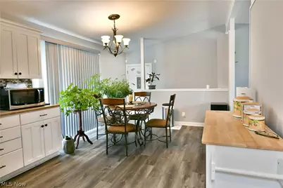 2401 Stewart Drive NW, Warren, OH 44485 - Photo 5