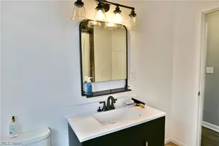 2401 Stewart Dr NW, Warren, OH 44485 - Photo 39