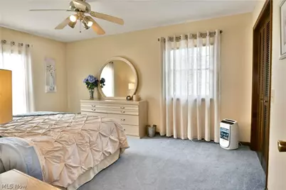 9271 Hillview Drive NE, Warren, OH 44484 - Photo 23