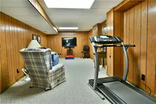 9271 Hillview Dr NE, Warren, OH 44484 - Photo 45