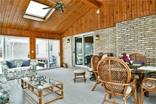 9271 Hillview Dr NE, Warren, OH 44484 - Photo 19