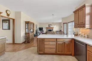 9265 Georgetown St, Louisville, OH 44641 - Photo 11