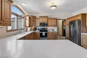 9265 Georgetown St, Louisville, OH 44641 - Photo 17