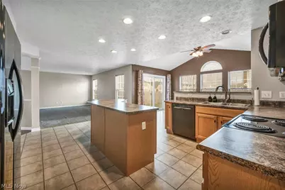 147 Stone Ridge Way, Berea, OH 44017 - Photo 15