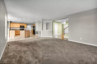 147 Stone Ridge Way, Berea, OH 44017 - Photo 7