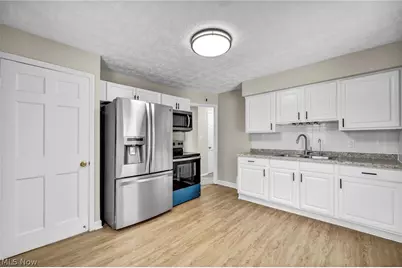 30646 Lorain Road, North Olmsted, OH 44070 - Photo 7