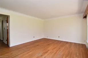 10881 Gregory Ln, North Royalton, OH 44133 - Photo 5