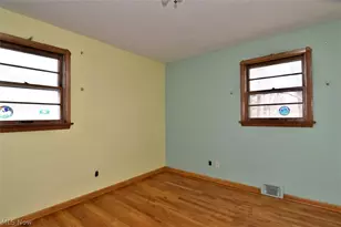 10881 Gregory Ln, North Royalton, OH 44133 - Photo 23