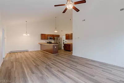 2477 Waterford Pointe Drive, Kent, OH 44240 - Photo 5