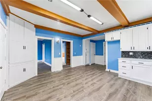 563 Geneva Ave, Struthers, OH 44471 - Photo 7