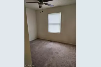 3002 Harmont Avenue NE, Canton, OH 44705 - Photo 11