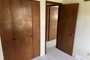 2496 Vollmer Ave, Youngstown, OH 44451 - Photo 7