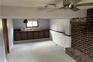 2496 Vollmer Ave, Youngstown, OH 44451 - Photo 3