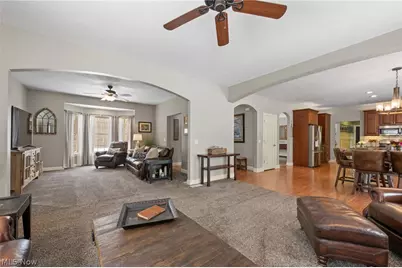 10960 Eden Park Drive, Chardon, OH 44024 - Photo 5