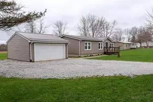 8698 Pierce Rd, Garrettsville, OH 44231 - Photo 5
