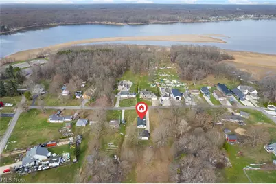 2351 Heston Drive, Lake Milton, OH 44429 - Photo 9