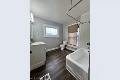 1432 Louisiana Avenue NW, Canton, OH 44703 - Photo 9