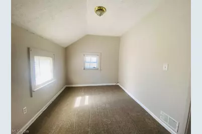 748 Merton Avenue, Akron, OH 44306 - Photo 21