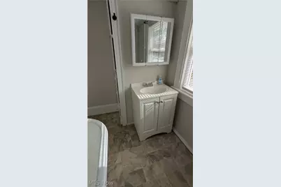 2248 East Avenue, Akron, OH 44314 - Photo 37