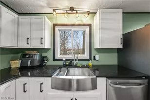 1239 Apache Pass, Streetsboro, OH 44241 - Photo 3