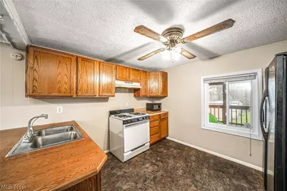 11328 Kyle Road, Garrettsville, OH 44231 - Photo 13