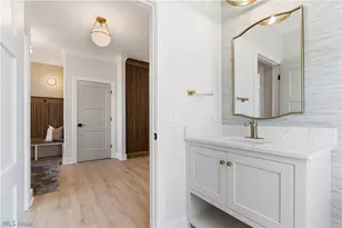 550 Woodlands Gln Ave, Hartville, OH 44632 - Photo 9