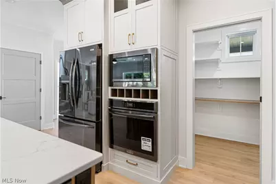 550 Woodlands Glen Avenue, Hartville, OH 44632 - Photo 21