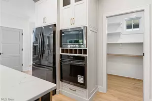 550 Woodlands Gln Ave, Hartville, OH 44632 - Photo 21