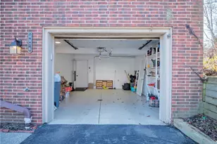 6878 W Fitzwater Rd, Brecksville, OH 44141 - Photo 37